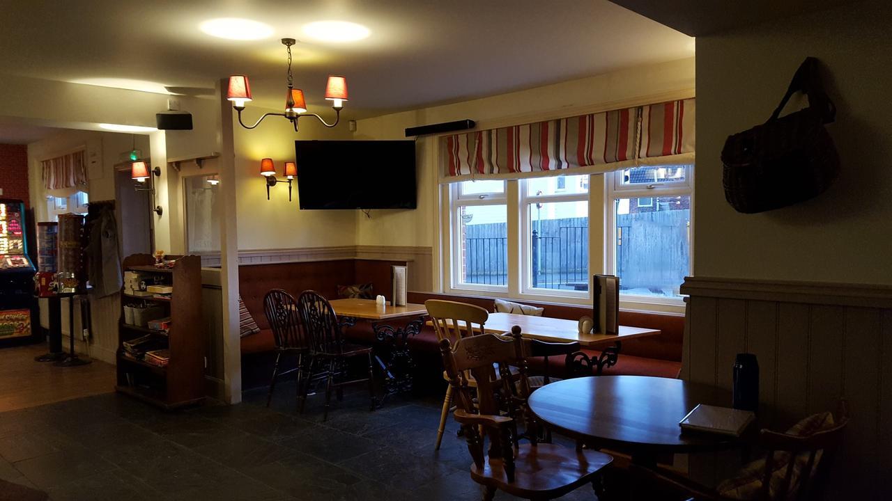 The Stag Hotel Northwood  Exterior photo